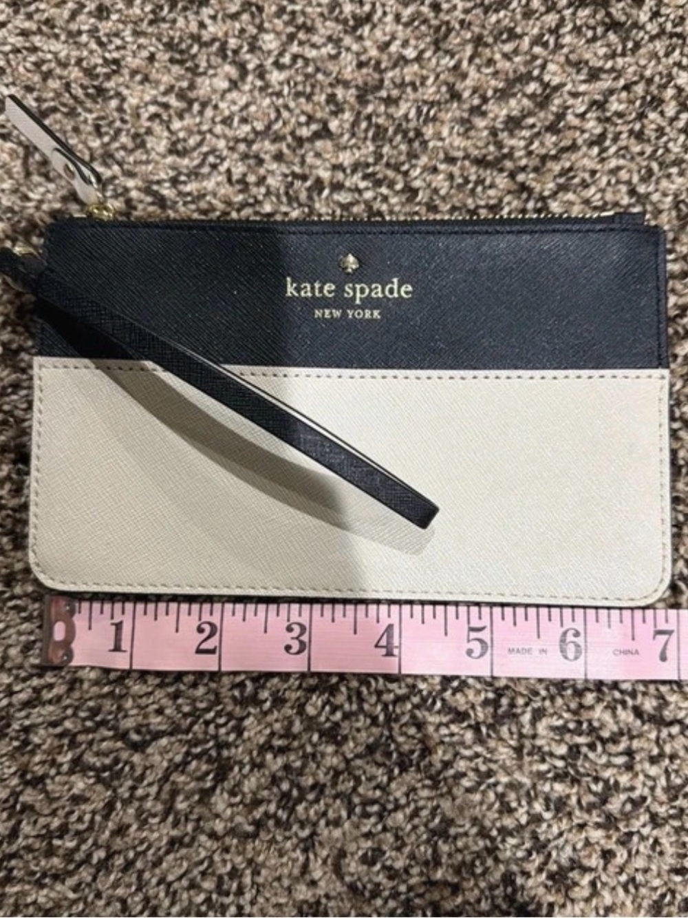 kate spade Two-Tone Black and Cream Wristlet